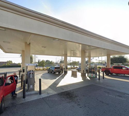 1276 W Base Line Rd, Rialto, CA, 92376-8605 | Card Image