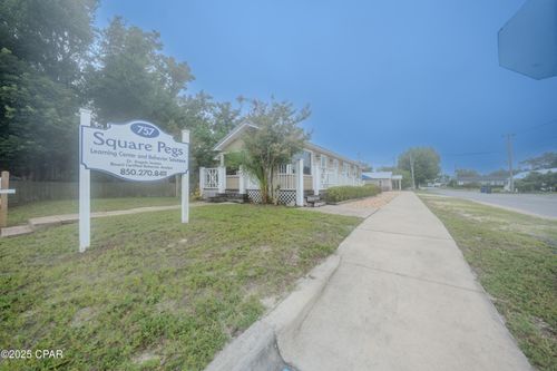 757 Jenks Ave, Panama City, FL, 32401-2529 | Card Image