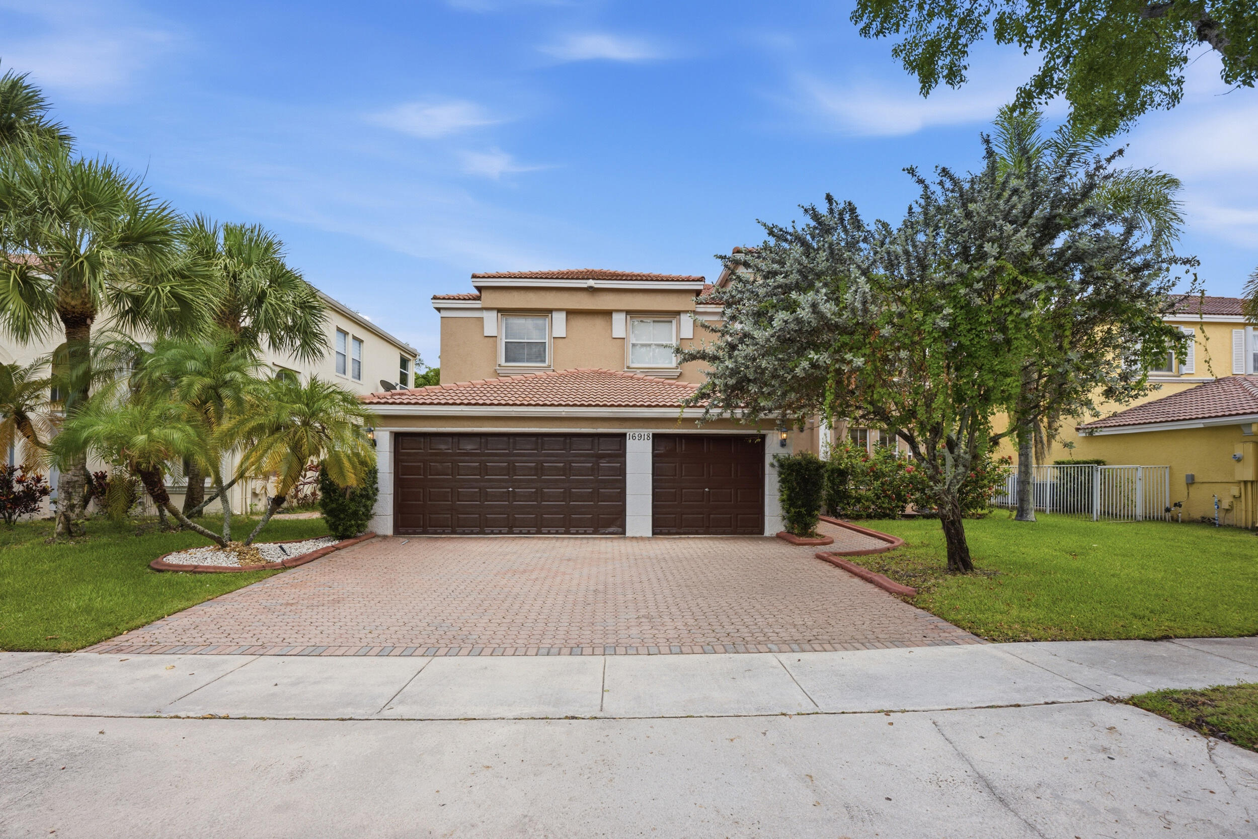 Residential in Pembroke Pines 4