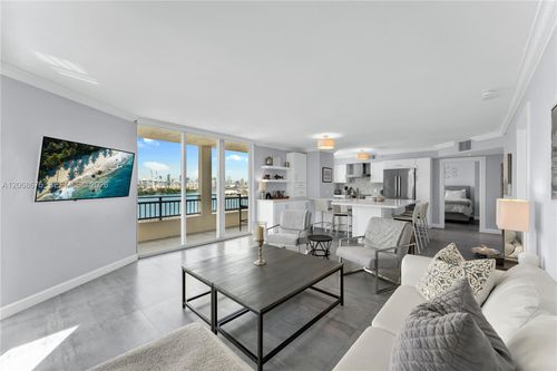 1102-90 Alton Rd, Miami Beach, FL, 33139-6874 | Card Image