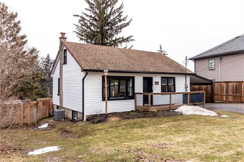 1719 Snyder'S Rd E, Petersburg, ON, N0B2H0 | Card Image