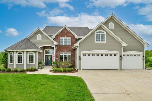 13345 N Laurel Lane, Mequon, WI, 53097 | Card Image