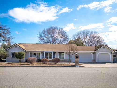 7331 Jonella Way, Redding, CA, 96003-2793 | Card Image