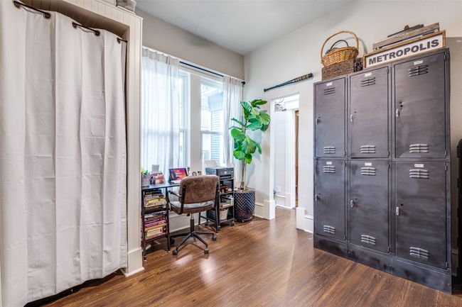 705 S Glasgow Dr, House other with 3 bedrooms, 2 bathrooms and null parking in Dallas TX | Image 12