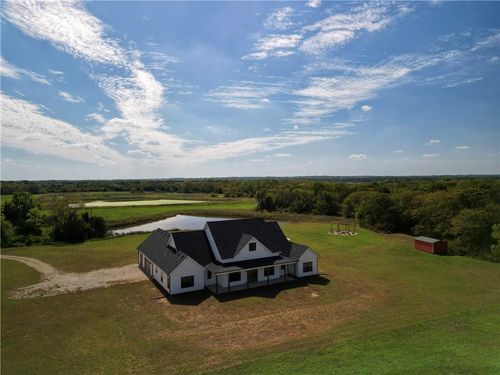 21017 S Ratner Rd, Overbrook, KS, 66524-9338 | Card Image