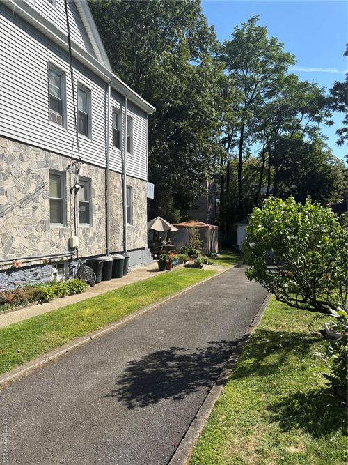 34 Millington St, Mount Vernon, NY, 10553-1902 | Card Image