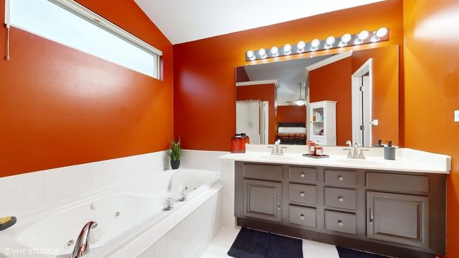 445 Harvest Gate, House other with 4 bedrooms, 4 bathrooms and 2 parking in Lake In The Hills IL | Image 20