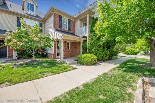 4048 Berkeley Ave, Canton, MI, 48188-7229 | Card Image