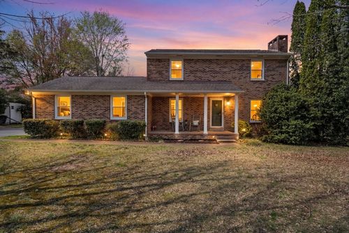 203 Twelve Oaks Rd, Tullahoma, TN, 37388-4910 | Card Image