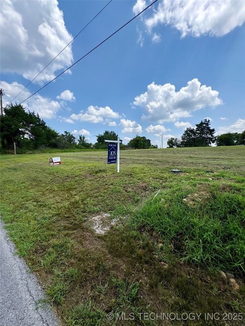 1532 E Grayson Ave, Sapulpa, OK, 74066-4908 | Card Image