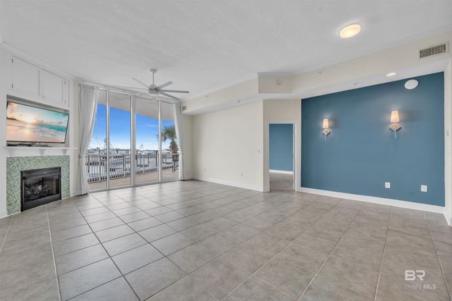 Living Room | Image 28