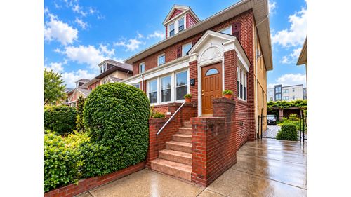 150 Sullivan Pl, Brooklyn, NY, 11225-2709 | Card Image