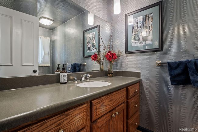 1339 Knollcrest Cir, Condo with 3 bedrooms, 3 bathrooms and null parking in Bloomfield Hills MI | Image 29