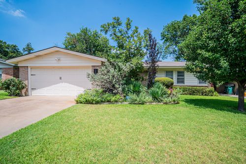 2816 Sadler Ave, Fort Worth, TX, 76133-1822 | Card Image
