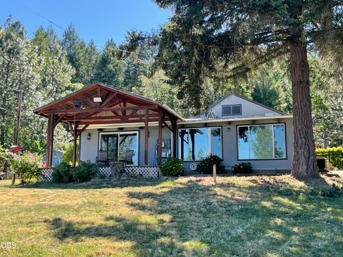 2640 Birdseye Creek Rd, Gold Hill, OR, 97525-6769 | Card Image