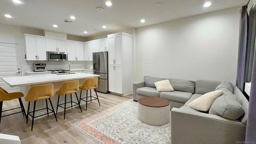11052 Ardha, San Diego, CA, 92126 | Card Image