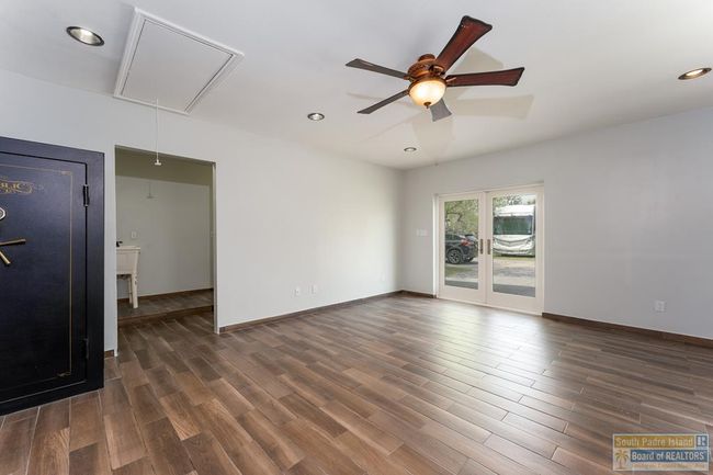 170 S San Roman, House other with 4 bedrooms, 3 bathrooms and null parking in Bayview TX | Image 12
