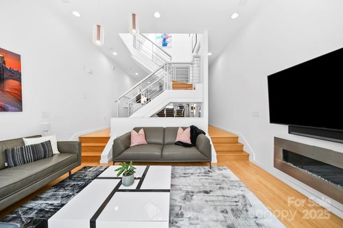 364 Viburnum Way Ct, Charlotte, NC, 28208-5239 | Card Image