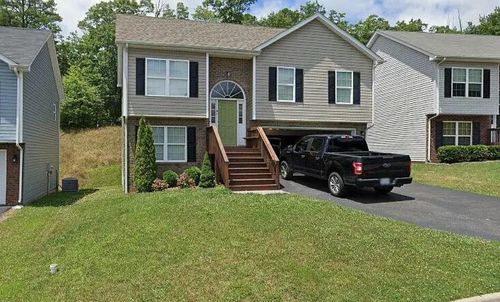 2076 Tula Dr, Salem, VA, 24153-7446 | Card Image