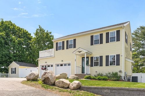 25 Gordon Rd, Lynn, MA, 01904-1708 | Card Image