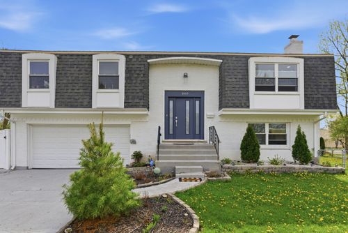 1065 N Smith St, Palatine, IL, 60067-2601 | Card Image