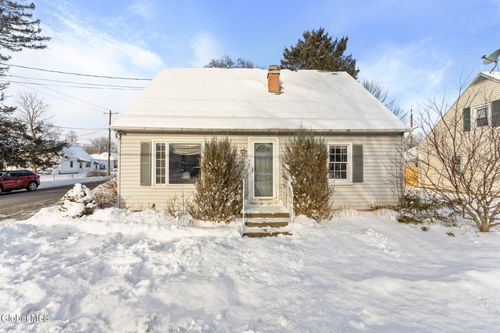 985 Hudson Avenue, Stillwater, NY, 12170 | Card Image