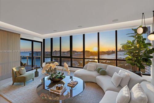 12011202-100 S Pointe Dr, Miami Beach, FL, 33139-7364 | Card Image