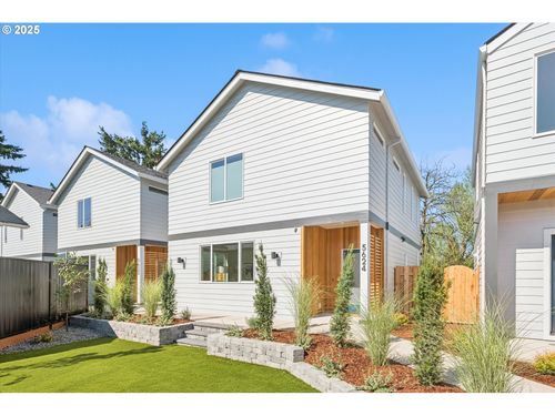 5624 Se 65th Ave, Portland, OR, 97206-5427 | Card Image