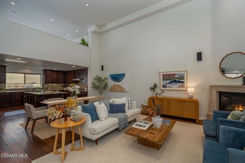 apt-108-7403 S Sepulveda Blvd, Los Angeles, CA, 90045-1687 | Card Image