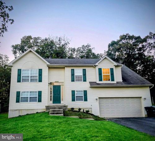 1665 Carriage Dr, WILLIAMSTOWN, NJ, 08094-3894 | Card Image