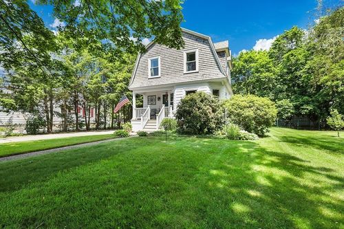 40 Maple St, Mansfield, MA, 02048-1505 | Card Image