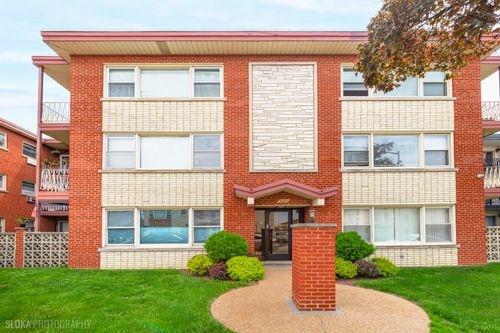 206-3023 Paris Ave, River Grove, IL, 60171-1248 | Card Image