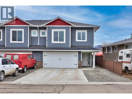 1117 Laroque St, Kamloops, BC, V2B8M5 | Card Image
