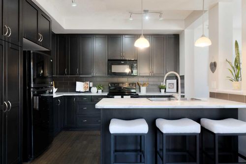 2 River Heights Cres, Cochrane, AB, T4C0J3 | Card Image