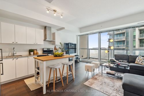 1115-51 E Liberty St, Toronto, ON, M6K3P8 | Card Image