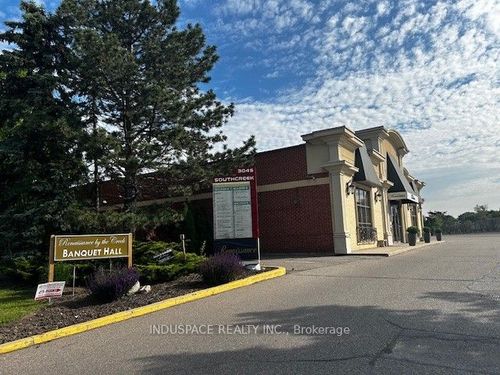 52-3045 Southcreek Rd, Mississauga, ON, L4X2E9 | Card Image