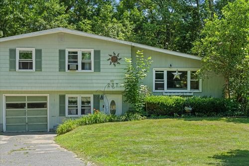 237 Boston Rd, Palmer, MA, 01069-2137 | Card Image