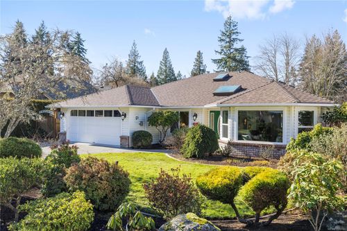 522 Cleek Close, Qualicum Beach, BC, V9K1E5 | Card Image