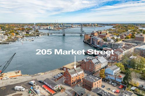 5-205 Market St, Portsmouth, NH, 03801-3731 | Card Image