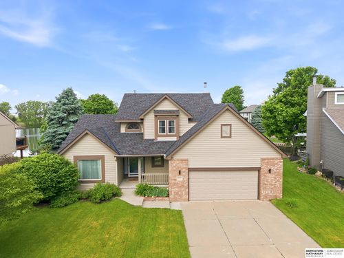 1015 Wilmont St, Fremont, NE, 68025-6216 | Card Image