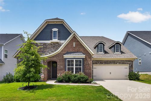 7917 Creek Park Dr, Denver, NC, 28037-9115 | Card Image