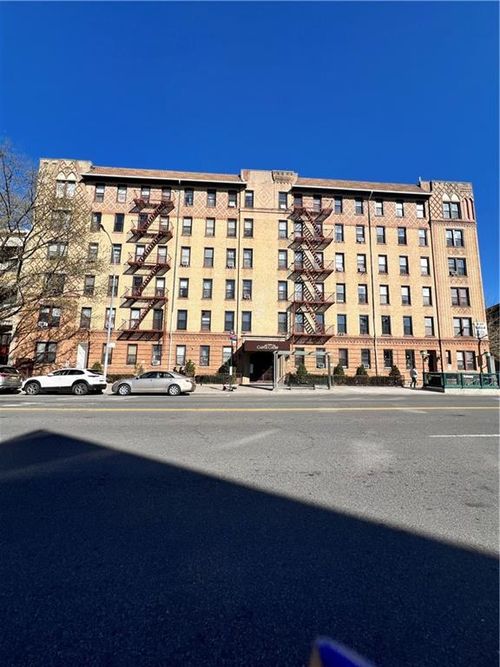 apt-d5-7609 4th Ave, Brooklyn, NY, 11209-3235 | Card Image