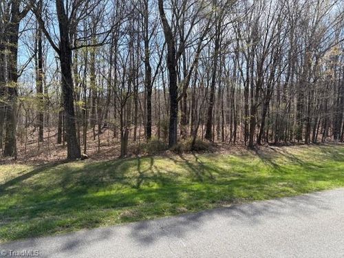 367 Healing Springs Dr, Denton, NC, 27239-8419 | Card Image