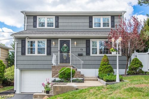 22 Elmwood Rd, Verona, NJ, 07044-2551 | Card Image