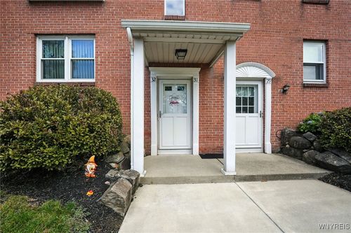apt-31-3907 Bowen Rd, Lancaster, NY, 14086-9674 | Card Image