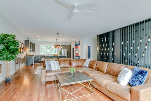 apt-4-2106 9th Ave N, Nashville, TN, 37208-1187 | Card Image