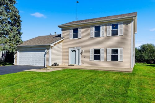 1050 Applewood Ln, Algonquin, IL, 60102-3930 | Card Image