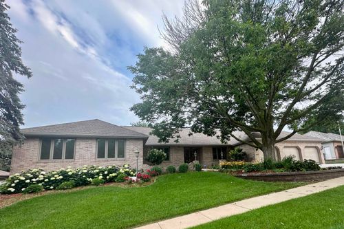 4908 Ravine Park Ln, Sioux City, IA, 51106-4512 | Card Image