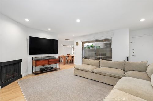 103-1228 14th St, Santa Monica, CA, 90402-2109 | Card Image