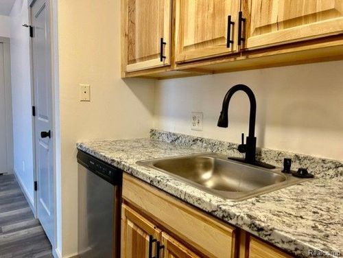 apt-11-8741 Green Willow St, Brighton, MI, 48116-2383 | Card Image